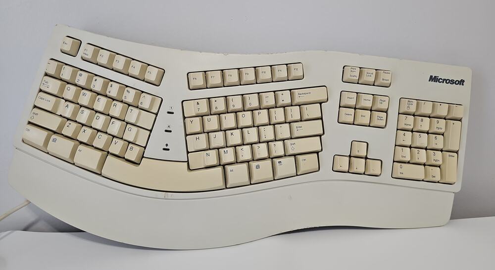 Vintage Microsoft Ergonomic Natural Keyboard 58221 Made in USA Windows